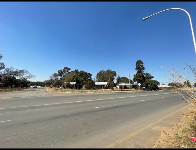 2,700M² INDUSTRIAL YARD FOR SALE IN NEW MODDER